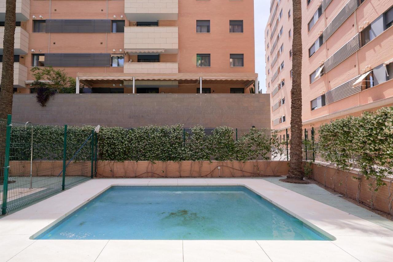 Alterhome Apartamento Con Piscina Maria Zambrano Малага Экстерьер фото
